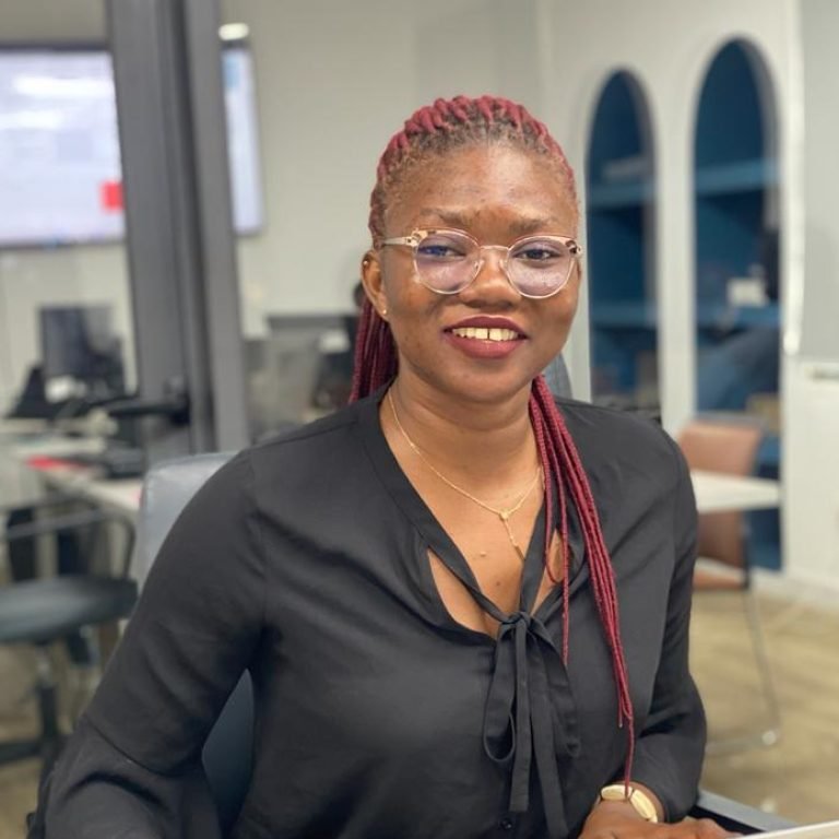 MANAN GRÂCE HOULDE